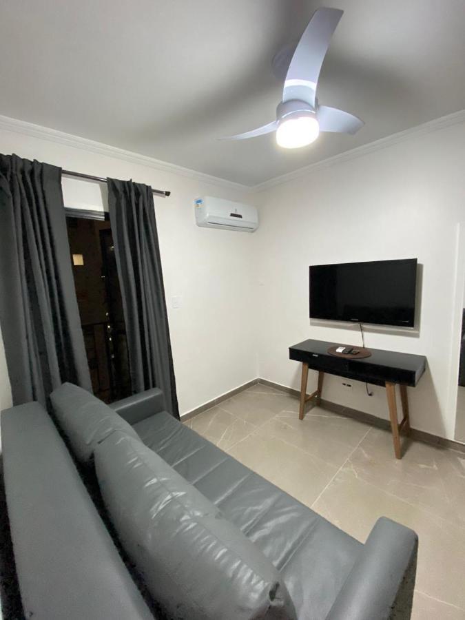 Flat - Acomoda Ate 4 Hospedes - Bairro Do Gonzaga - Santos Sp Eksteriør billede